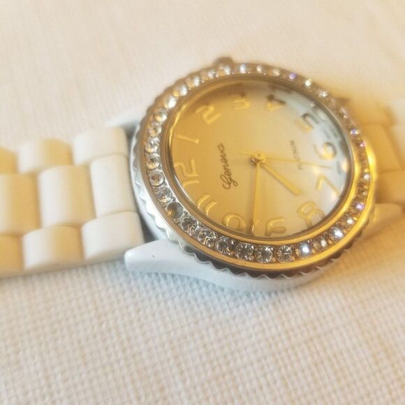 Geneva Platinum 6886 Watch Rhinestone Bezel Cream Silicone Band Stainless Steel - Picture 5 of 12